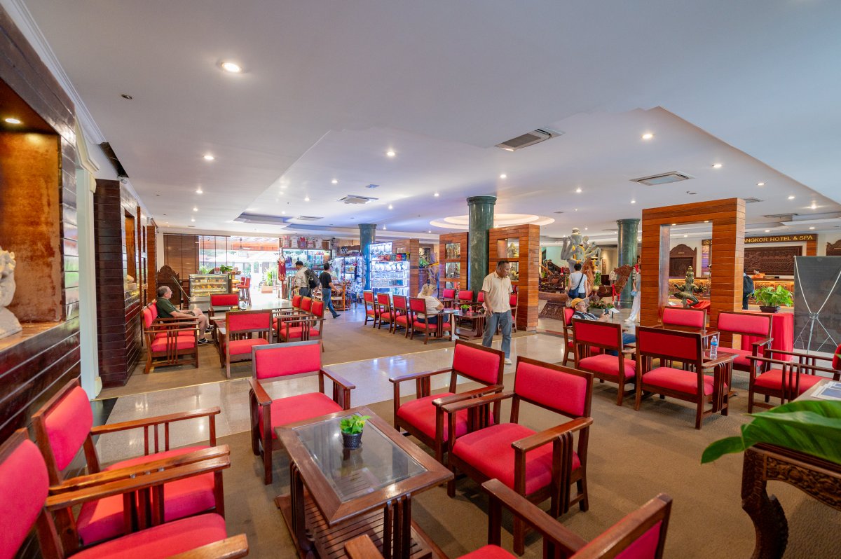 Devi Lobby Lounge